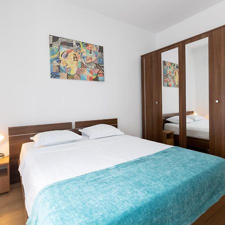 Obor Central Oasis --Secured Parking Nearby --Self Check-In-- 1Min Metro Station Бухарест Экстерьер фото