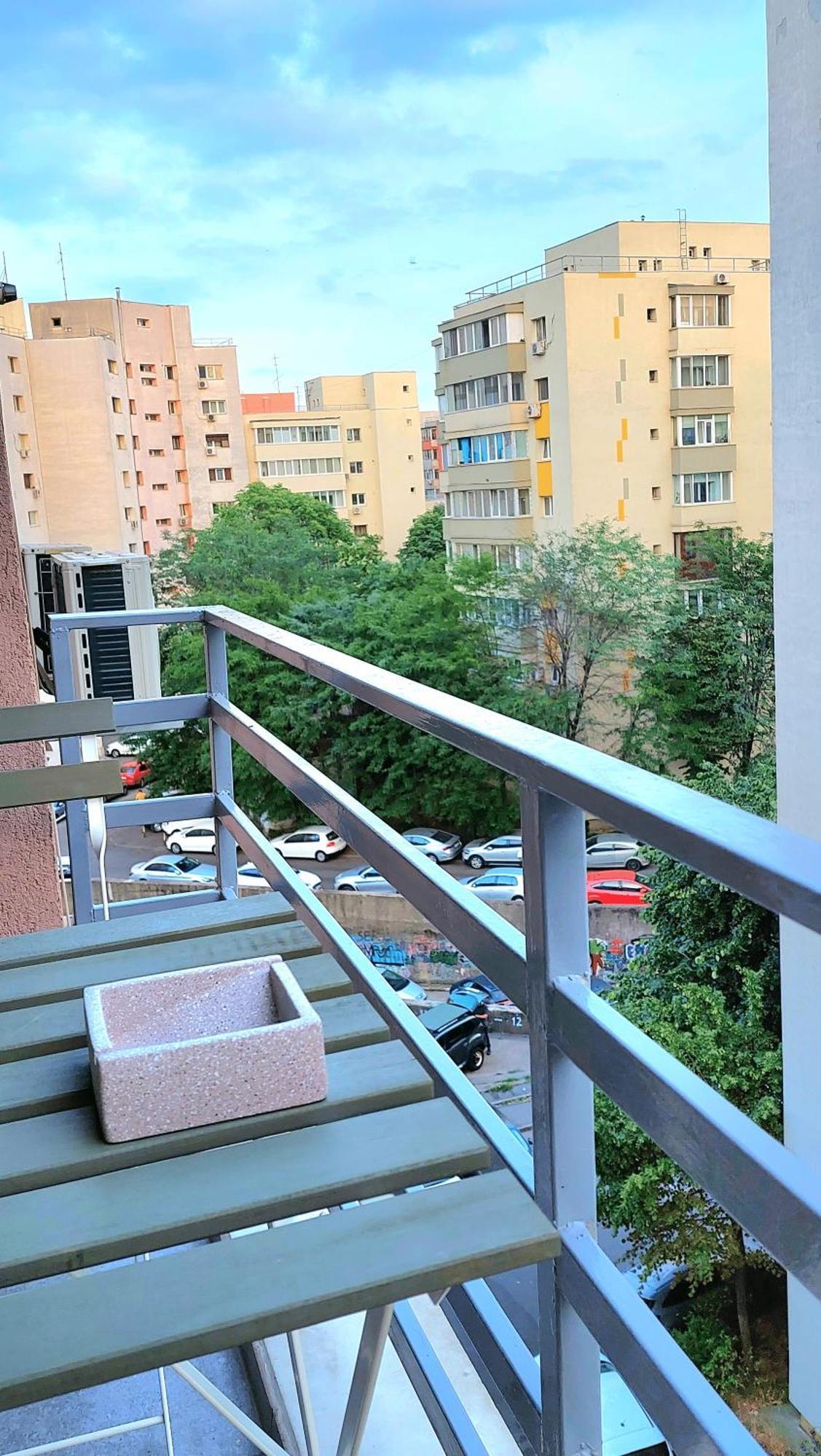 Obor Central Oasis --Secured Parking Nearby --Self Check-In-- 1Min Metro Station Бухарест Экстерьер фото